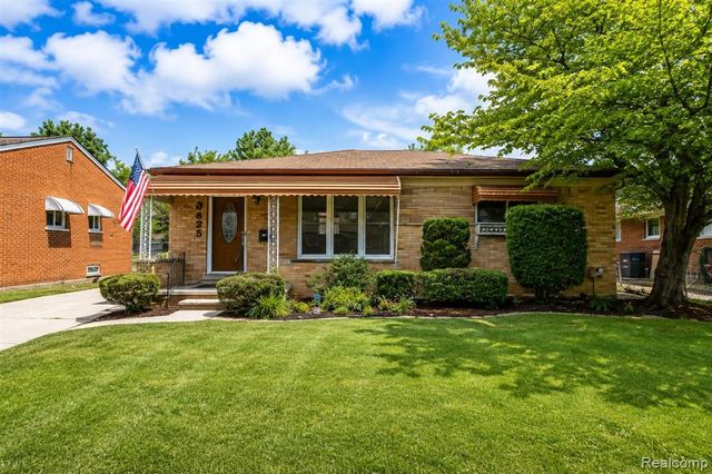 8435 Francine Street, Warren, MI 48093