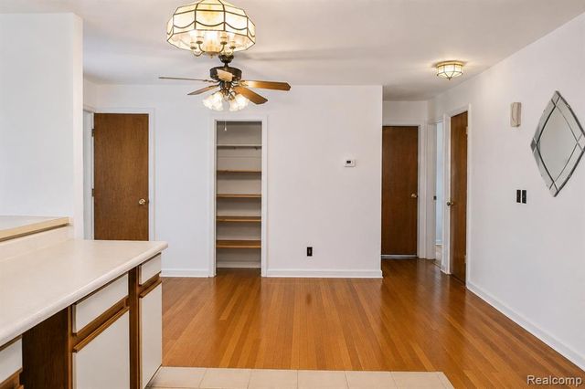 8435 Francine Street, Warren, MI 48093