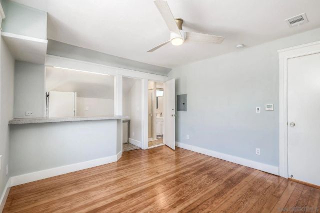 3090 Hawthorn, San Diego, CA 92104