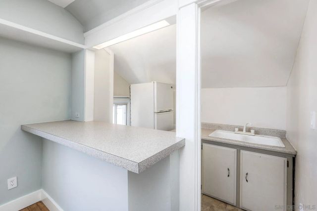 3090 Hawthorn, San Diego, CA 92104