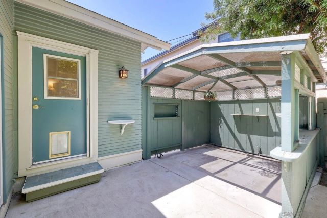 3090 Hawthorn, San Diego, CA 92104