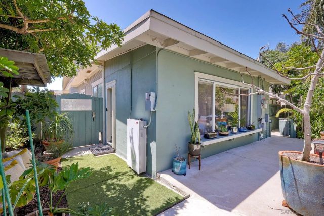 3090 Hawthorn, San Diego, CA 92104