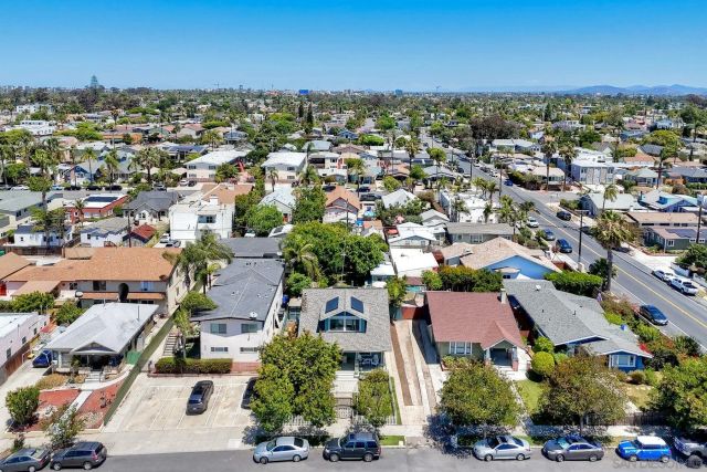 3090 Hawthorn, San Diego, CA 92104