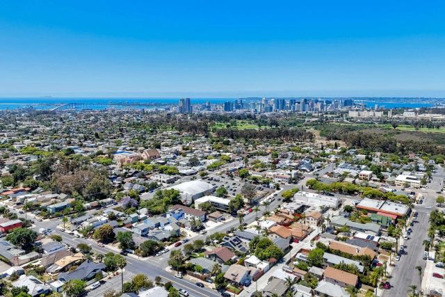 3090 Hawthorn, San Diego, CA 92104