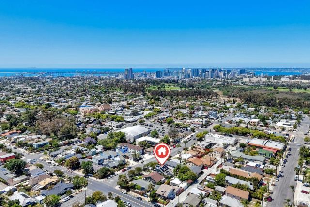3090 Hawthorn, San Diego, CA 92104