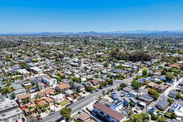 3090 Hawthorn, San Diego, CA 92104