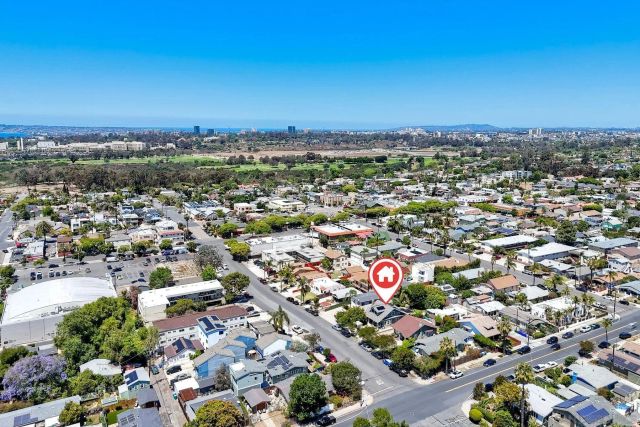 3090 Hawthorn, San Diego, CA 92104