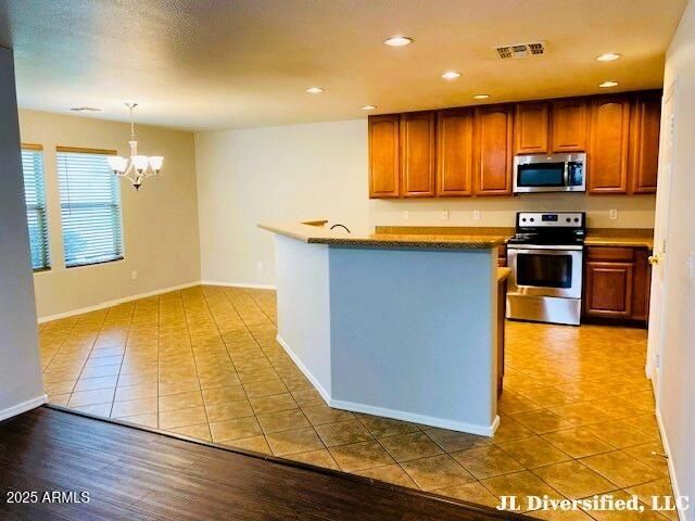 6914 S OPAL Drive, Chandler, AZ 85249