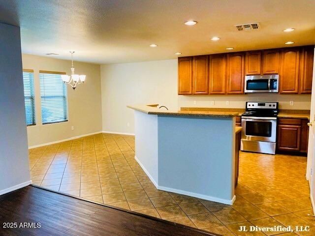 6914 S OPAL Drive, Chandler, AZ 85249