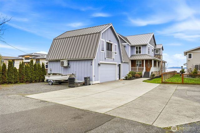 28 W North Camano Drive, Camano Island, WA 98282