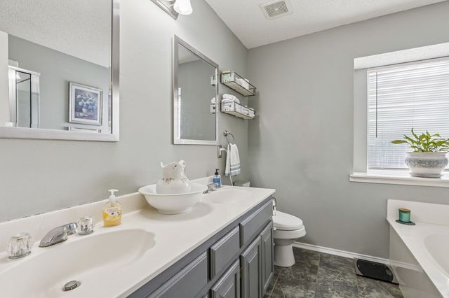 1945 Helen Lane, Lewisville, TX 75067