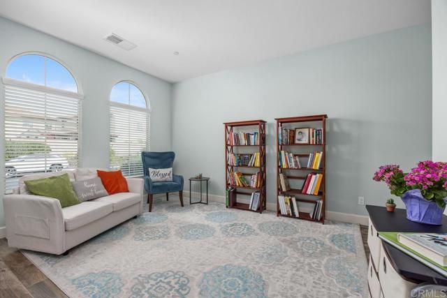 219 Flores Lane, Vista, CA 92083