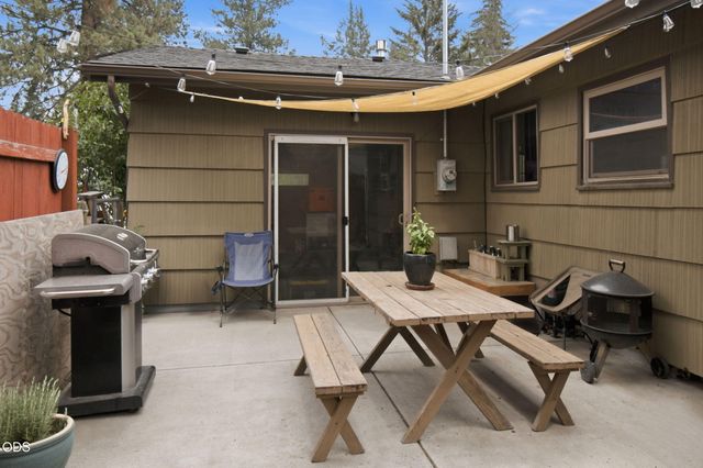 669 NE Lafayette Avenue, Bend, OR 97701