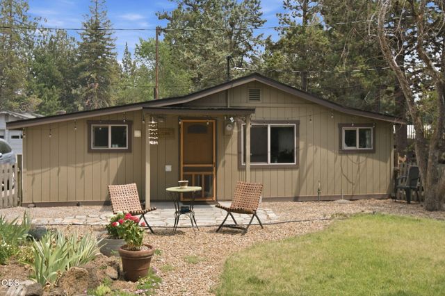 669 NE Lafayette Avenue, Bend, OR 97701