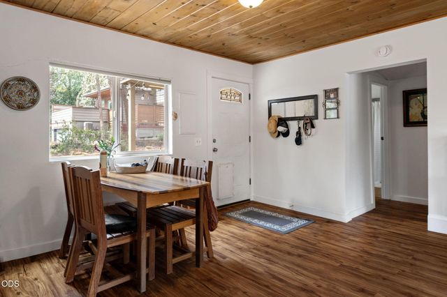 669 NE Lafayette Avenue, Bend, OR 97701