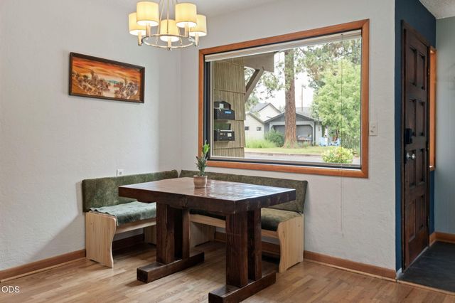 669 NE Lafayette Avenue, Bend, OR 97701
