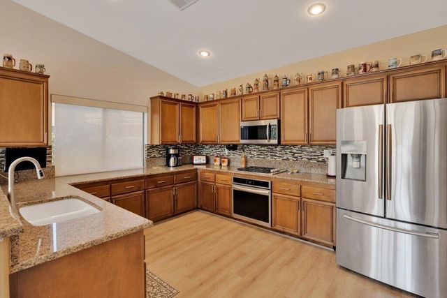 40747 Baranda Court, Palm Desert, CA 92260