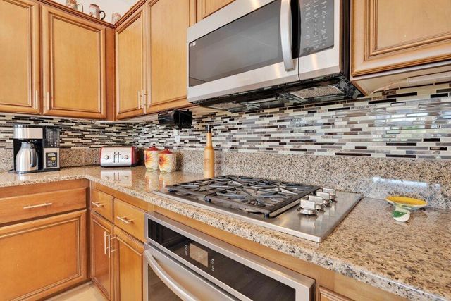 40747 Baranda Court, Palm Desert, CA 92260