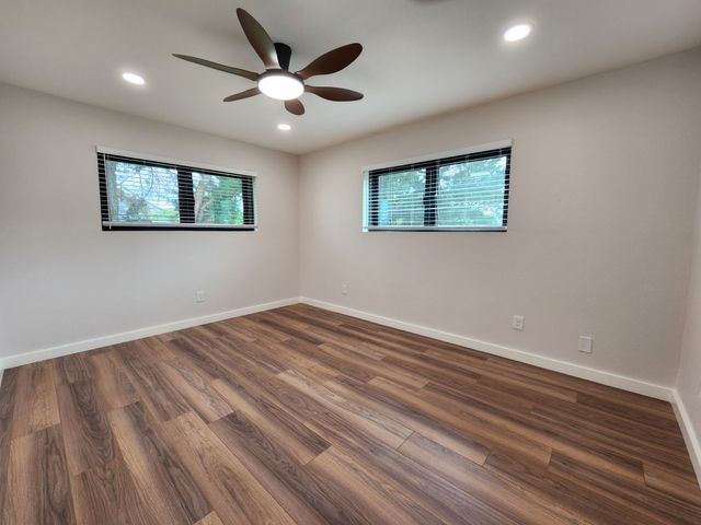 124 SEQUOYA Drive E, Lake Kiowa, TX 76240
