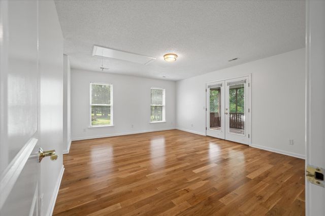5271 Prices Bridge Lane, Walterboro, SC 29488