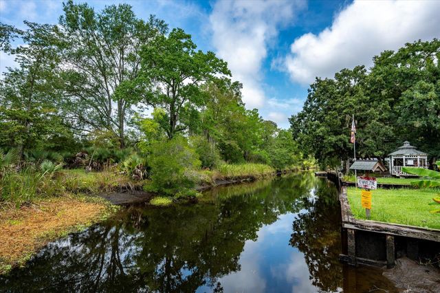 5271 Prices Bridge Lane, Walterboro, SC 29488