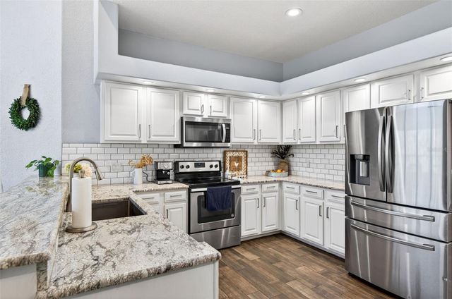 2603 CATHEDRAL OAKS PLACE, Plant City, FL 33565