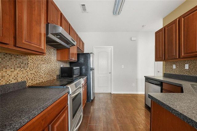 1108 Treymont Lane, Lawrenceville, GA 30045