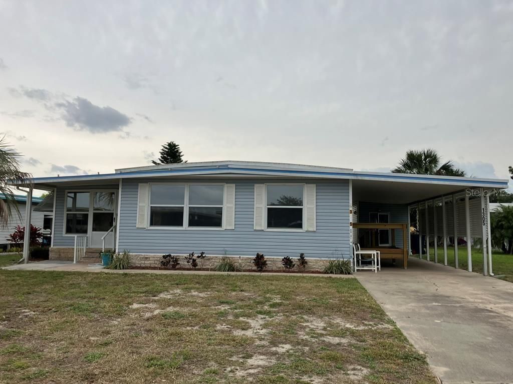 Image 1 of property listing at 1305 MOHAWK CIRCLE, Tavares, FL 32778