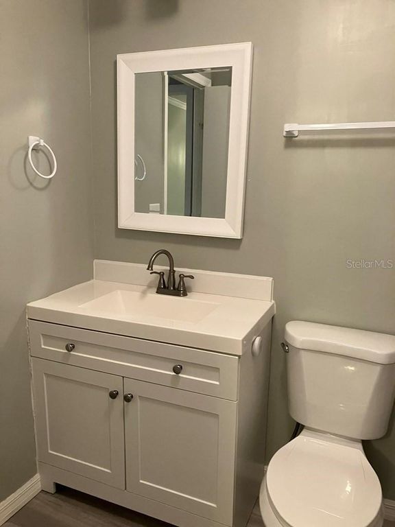 Image 21 of property listing at 1305 MOHAWK CIRCLE, Tavares, FL 32778