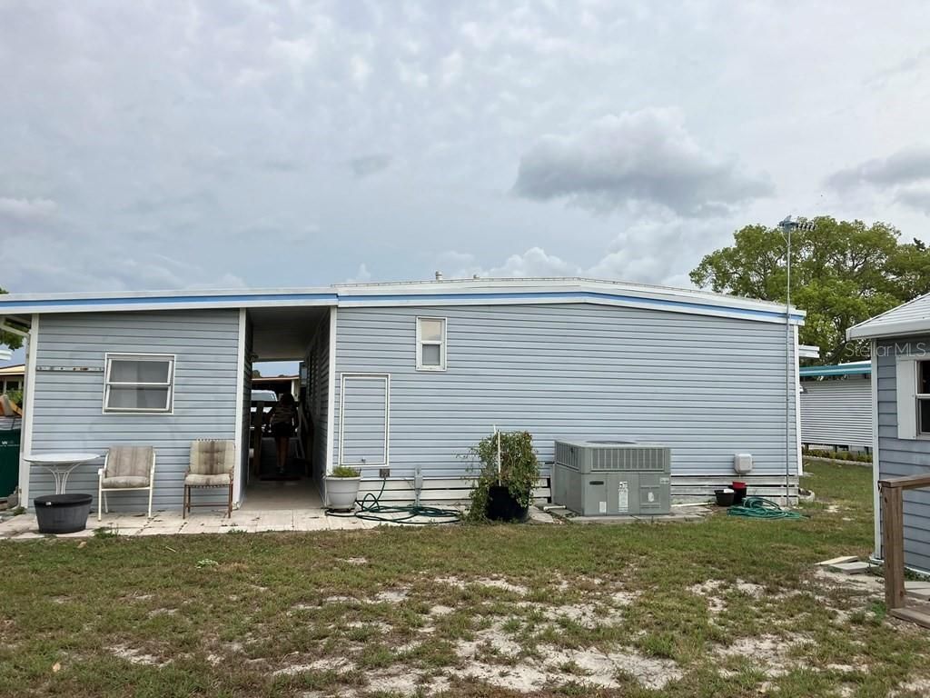 Image 8 of property listing at 1305 MOHAWK CIRCLE, Tavares, FL 32778