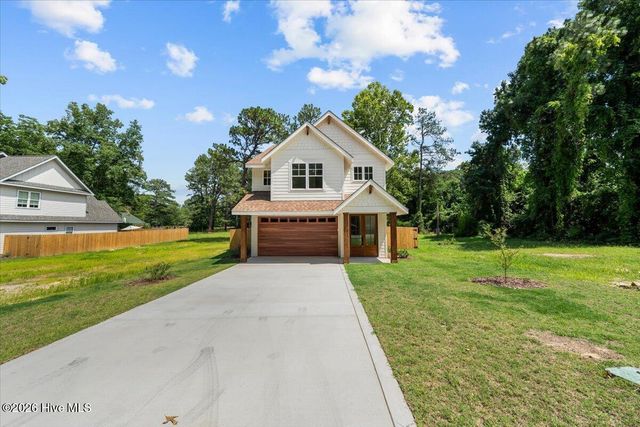 1395 N May Street, Southern Pines, NC 28387