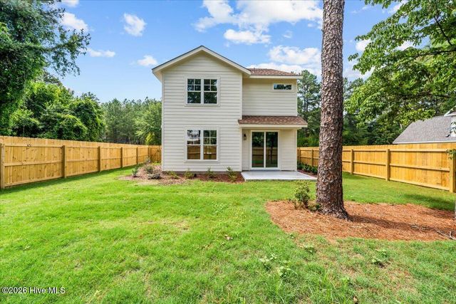 1395 N May Street, Southern Pines, NC 28387