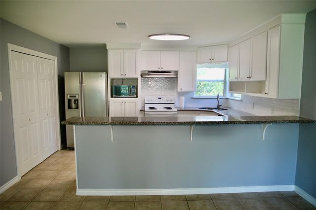 529 E Shore Drive, Clear Lake Shores, TX 77565