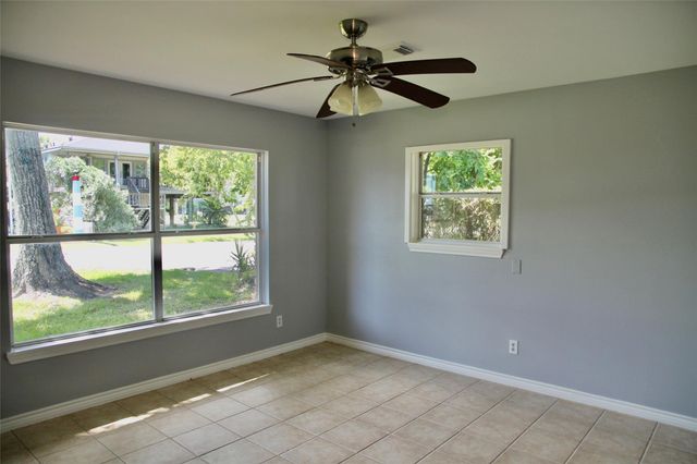 529 E Shore Drive, Clear Lake Shores, TX 77565