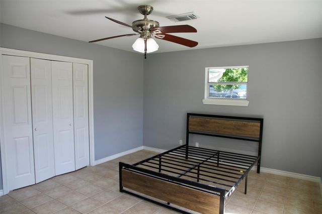 529 E Shore Drive, Clear Lake Shores, TX 77565