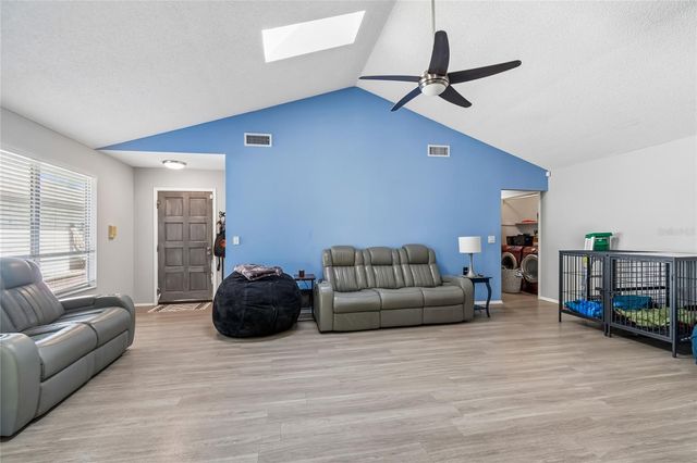 7123 SILVERMILL DRIVE, Tampa, FL 33635