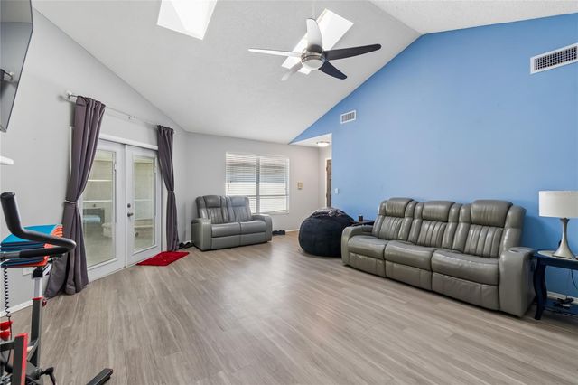 7123 SILVERMILL DRIVE, Tampa, FL 33635