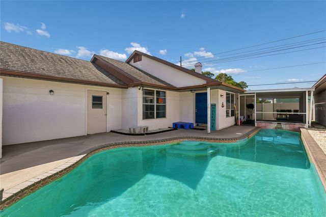 7123 SILVERMILL DRIVE, Tampa, FL 33635