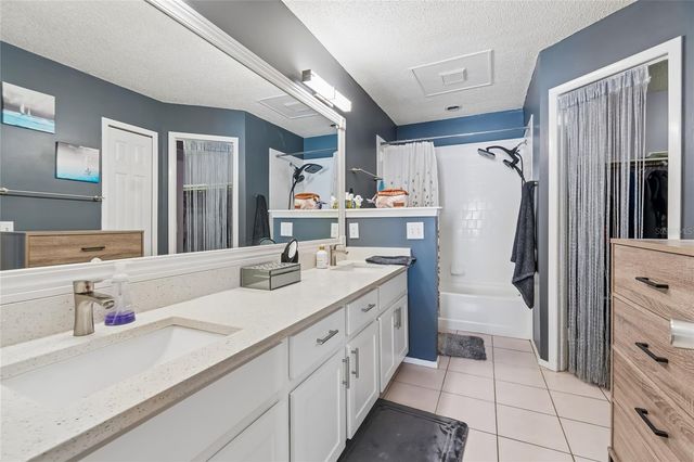 7123 SILVERMILL DRIVE, Tampa, FL 33635