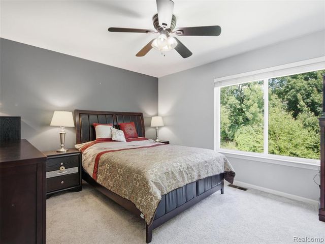 2694 Driftwood Drive, Waterford, MI 48329