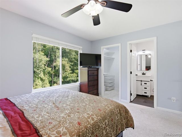 2694 Driftwood Drive, Waterford, MI 48329