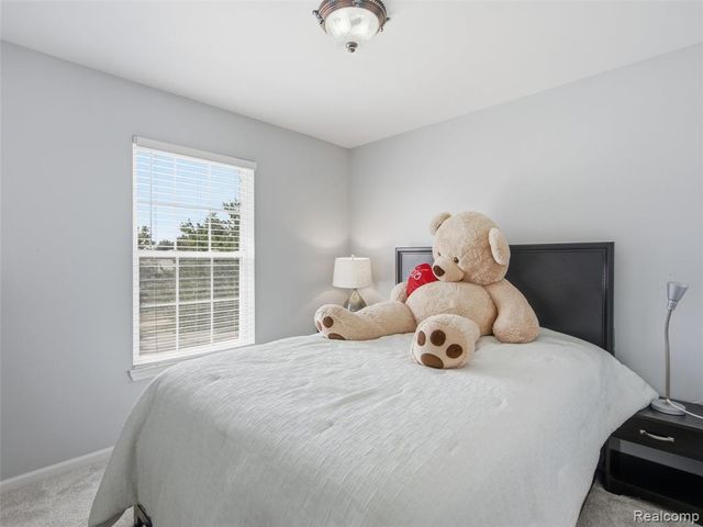 2694 Driftwood Drive, Waterford, MI 48329