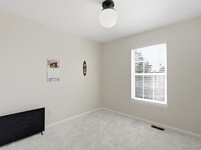 2694 Driftwood Drive, Waterford, MI 48329