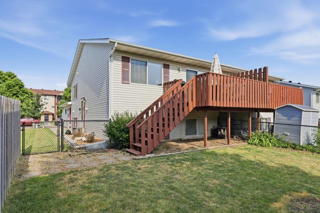3032 32nd Street S, Fargo, ND 58103