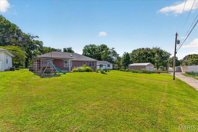 711 Morrison Avenue, Waterloo, IL 62298