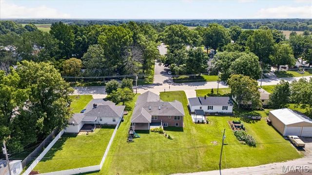 711 Morrison Avenue, Waterloo, IL 62298