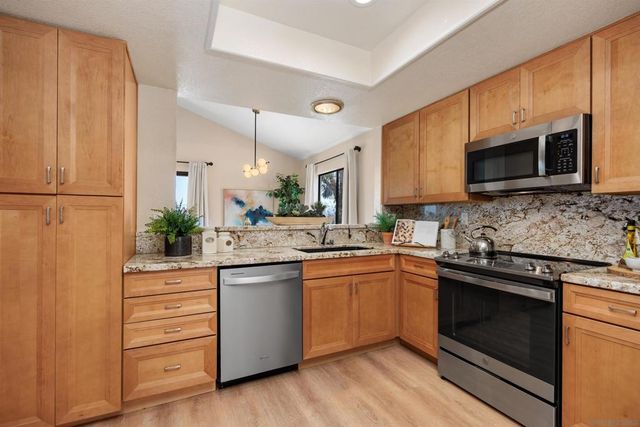 11906 Paseo Lucido 156, San Diego, CA 92128