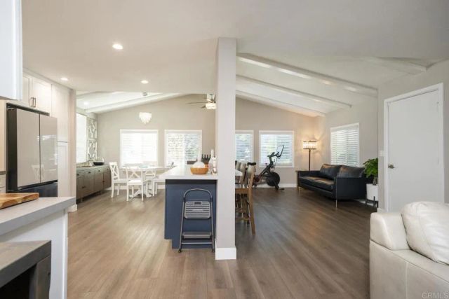 8975 Lawrence Welk Dr 314, Escondido, CA 92026