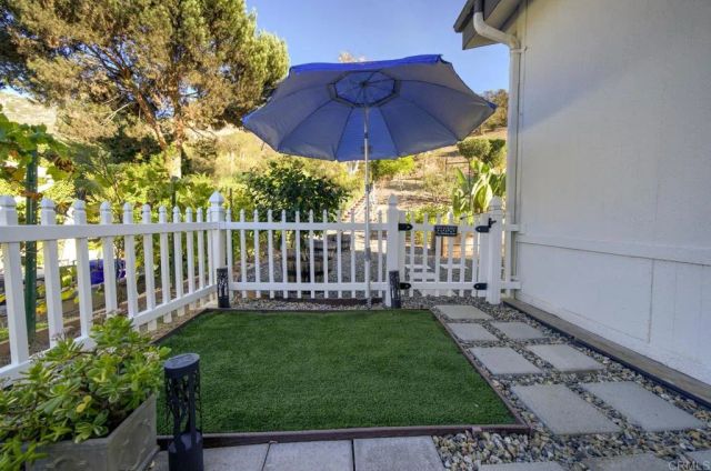 8975 Lawrence Welk Dr 314, Escondido, CA 92026