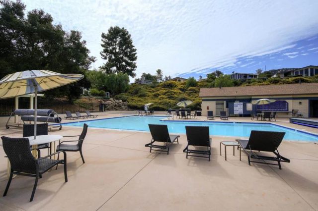 8975 Lawrence Welk Dr 314, Escondido, CA 92026